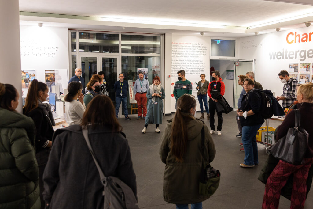 Meetup Digitales Bonn bei Aktion Mensch: Begrüßung in der Eingangshalle